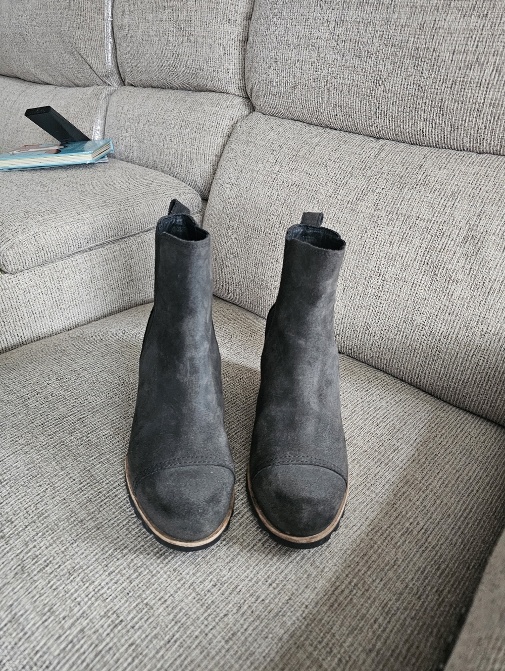 UGG Pax Boot - Picture 4 of 8